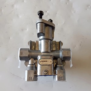 Valve <span class=keywords><strong>de</strong></span> protection à quatre circuits pour camion J6 avec grand orifice, valve <span class=keywords><strong>de</strong></span> protection à quatre circuits d'origine OE 9347141610 - Product Image 4