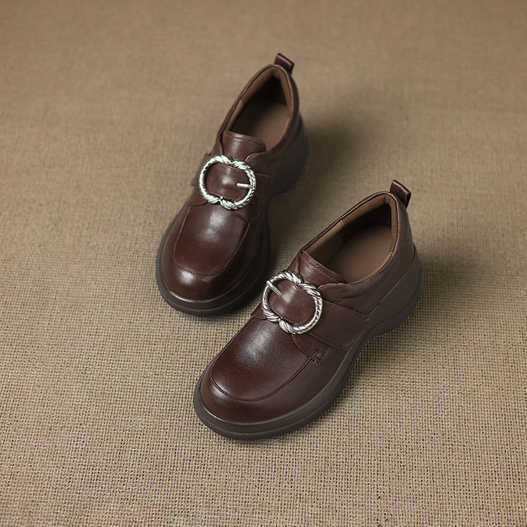 สีน้ำตาล