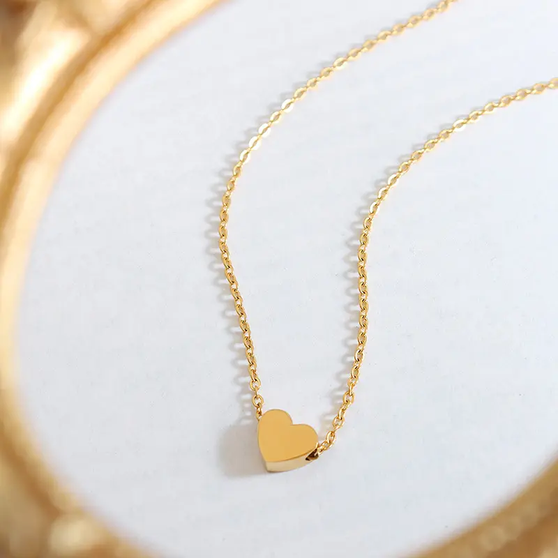 2024 New Minimalist Pendant Non Tarnish Stainless Steel 18k Gold Heart Choker Womens Jewelry Necklace