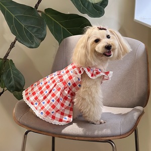 Cette adorable robe à carreaux, à motifs de cœurs, de style pastoral, avec manches volantées et bordure en dentelle convient aux chats et aux chiens. - Product Image 4