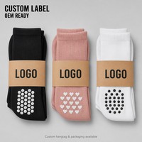 Chaussettes de Pilates personnalisées avec étiquette, en coton, antidérapantes, avec grip en silicone, pour le yoga, noir, rose, blanc, emballage kraft, prêtes pour l'OEM