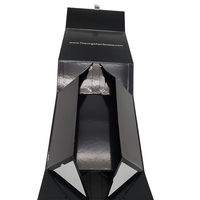 Boîte d'emballage personnalisée noire brillante pliable avec fermeture magnétique pour ensembles de fitness pour femmes, grande boîte d'expédition noire avec logo