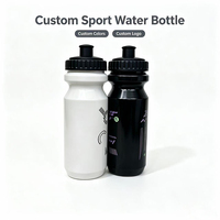 Bouteille d'eau de sport 600 ml sans BPA, en plastique, avec logo, anti-fuite, portable pour la remise en forme, l'entraînement et l'usage quotidien