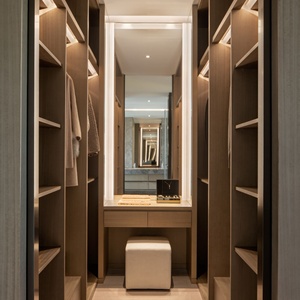 Armadio su Misura Senger con Ante Scorrevoli in Vetro Scanalato e Illuminazione LED, Mobile Moderno per Camera <span class=keywords><strong>da</strong></span> <span class=keywords><strong>Letto</strong></span> - Product Image 4