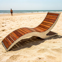 Chaise de plage en bois moderne en forme de S avec structure en aluminium moulé pour patio extérieur