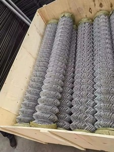 Yuking Customizable Durable and Economical Chain-link <b>Wire</b> <b>Mesh</b> Fences with 1mm-4mm Gauge for Poultry Farms - Product Image 3