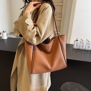 Sac fourre-tout de grande capacité, sac à bandoulière simple et décontracté pour femme, sac polyvalent pour femme - Product Image 5