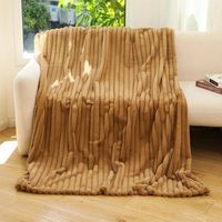 Polyester Double face plissé vison en peluche Stretch polaire fausse fourrure jeter couverture lapin en peluche fausse fourrure jeter couverture pour l'hiver
