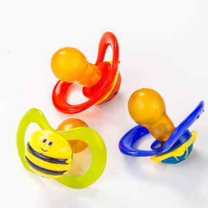 Nouveau-né bébé jour et <span class=keywords><strong>nuit</strong></span> sucette Super doux Latex bébé sevrage sommeil sucette Anti-chute chaîne en gros bébé sucette - Product Image 2