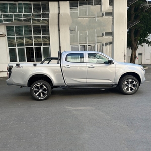 Camioneta Isuzu Qingling T300 D-MAX Doble Cabina 1.9T Diésel 4x2 al por Mayor para Uso Comercial Todoterreno - Product Image 2