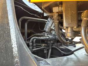 รถตักล้อยาง Komatsu WA470/WA380/WA600 คุณภาพสูง พร้อมเครื่องยนต์ รับน้ำหนักได้ 25 ตัน รุ่นปี 2023 ราคาถูก สภาพดี - Product Image 5