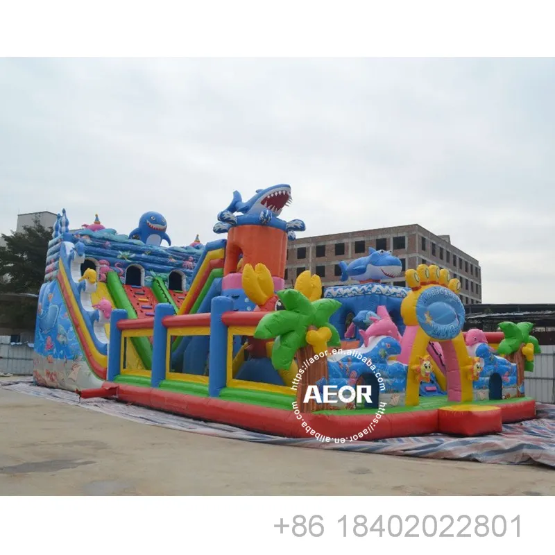 Grande castelo inflável parque de diversões passeios casa de temática salto comercial