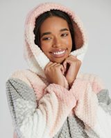 Peignoir en polaire gaufrée à capuche longueur genou, personnalisé ODM, en polyester, pour femme, hiver, luxe, doux et chaud