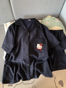 Set di <span class=keywords><strong>pigiama</strong></span> in cotone da donna e ragazza con nuvole estive pantaloni corti a maniche corte per la primavera all'ingrosso - Product Image 3