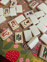 Ensemble de Mahjong de Luxe Ava Factory, Tuiles de Mahjong Américaines en Acrylique Gravées sur Mesure, Lapin Blanc, pour Soirée de Jeu en Famille, Cadeau de Fêtes