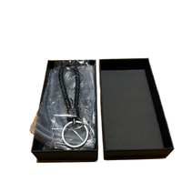 Caja de Cartón para Envíos de Alta Calidad en Color Negro con Logotipo Personalizado, Forro de Esponja, Impresión UV en Relieve, Diseño Moderno y Lujoso