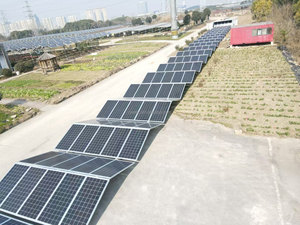 Système de production d'énergie solaire photovoltaïque conteneurisé, pliable, mobile, personnalisable et extensible de 70 kW à 80 kW - Product Image 2