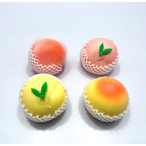Jouet Squishy Pêche Réaliste, Faux Aliment Coloré, Balle Anti-Stress Populaire, Jouet Fruit Simulé pour Soulager le Stress - Product Image 3