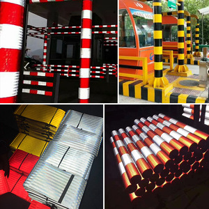 <span class=keywords><strong>Film</strong></span> réfléchissant pour la sécurité routière - Bande réfléchissante à base d'aluminium pour poteaux de signalisation et extrémités de garde-corps - Product Image 2