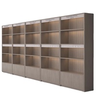 Étagère de présentation multi-niveaux en panneaux de bois pour supermarché, tabac, alcool, articles pour animaux, papeterie, magasin de cadeaux, cosmétiques