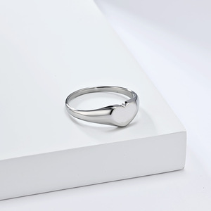 Heart Shape <b>Titanium</b> Steel <b>Ring</b> For Women Gold <b>Black</b> Silver Color Gift Jewelry Fashion <b>Ring</b> - Product Image 3