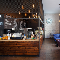 Conception d'intérieur pour boulangerie-café, service de rénovation de café commercial sur mesure, décoration moderne et industrielle pour boulangerie-café