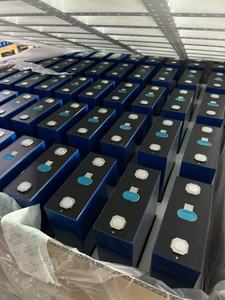 AWT <span class=keywords><strong>3</strong></span>.2V 50Ah 105Ah 280AH 314Ah 160AH Lifepo4电池太阳能锂离子电池太阳能家用储能电池 - Product Image 5