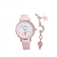 Montre à quartz pour filles, montre-bracelet chat de dessin animé, cadran rond, bracelet en cuir, pendentif, cadeau