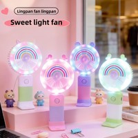 Neuer Niedlicher Lollipop-Handventilator Cartoon Mini USB-Aufladbarer Nachtlicht-Ventilator Tragbarer Outdoor-Dreistufen-Elektrolüfter