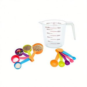 Cuillères doseuses colorées Myrva 100 ml, outils de cuisine en plastique pour la pâtisserie et la cuisine - Product Image 1