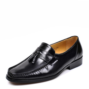 Zapatos formales de cuero de estilo británico, de corte bajo, sin cordones, de cuero vacuno vintage, hechos a mano. - Product Image 5