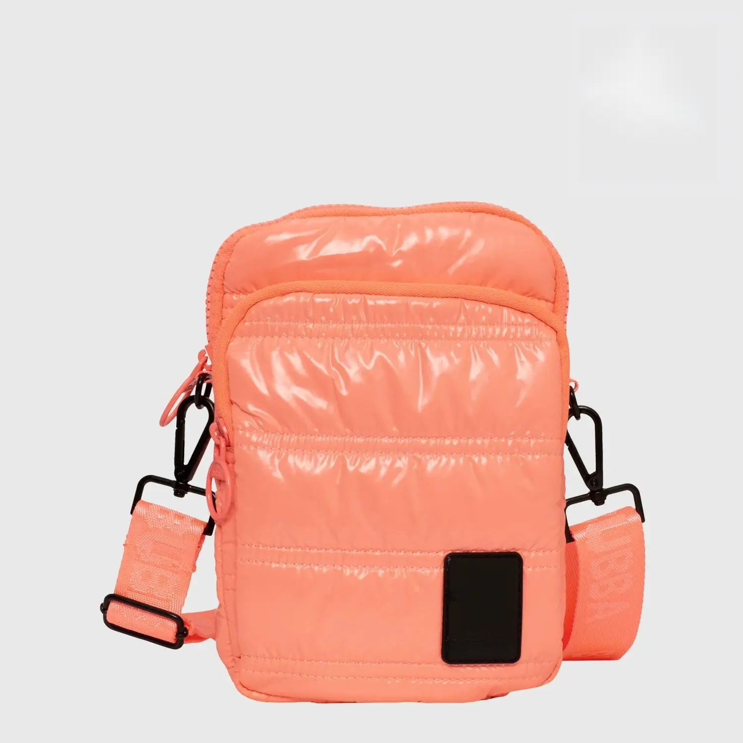 โลโก้แบบกำหนดเองซิปสะดวกสบายรีไซเคิลสัตว์เลี้ยง Rpet ควิลท์ปักเป้า Puffy 1L Crossbody สลิงกระเป๋าปรับสายคล้อง