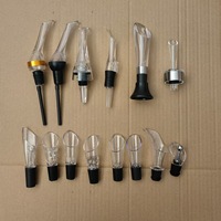 AWP003 Accessoires pour le vin en gros, qualité alimentaire, logo personnalisé, verseur de vin rouge portable en plastique acrylique