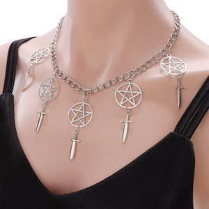 Collar con Colgante de Espada y Estrella de Cinco Puntas, Aleación de Zinc, Cadena Gótica para Clavícula, Colgantes con Temática de Oro Blanco, Multicapa - Product Image 1