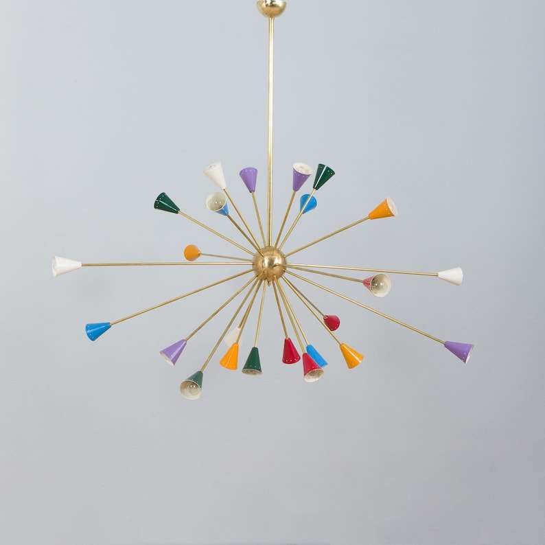 มีสีสัน