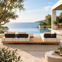 Canapé modulaire d'extérieur en teck de luxe avec chaise longue et dossier en osier