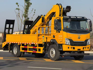 Camion porte-charge autoportant 4x2 avec grue 8T, double fonction de levage et de transport de machines de construction - Product Image 4
