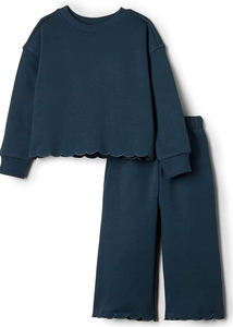 Set Casual da Ragazza: <span class=keywords><strong>Felpa</strong></span> a Maniche Lunghe Tinta Unita e <span class=keywords><strong>Pantaloni</strong></span> a Gamba Larga con Orlo Ondulato in Cotone Personalizzabile - Product Image 3