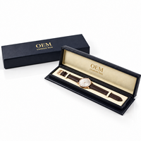 Boîte à montre en bois sur mesure de forme allongée pour l'emballage cadeau de marques horlogères, boîte de rangement et de présentation de montre individuelle avec logo personnalisé OEM