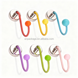 Crochets magnétiques <span class=keywords><strong>pour</strong></span> panneau perforé, supports métalliques en forme de S, lot de 6 pièces de couleurs assorties, aimants puissants <span class=keywords><strong>pour</strong></span> tableaux blancs et réfrigérateurs - Product Image 1