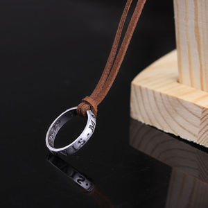 Collier Pendentif Drake <span class=keywords><strong>de</strong></span> la série Uncharted 4 : A Thief's End, en forme <span class=keywords><strong>de</strong></span> lettre, plaqué argent, en alliage <span class=keywords><strong>de</strong></span> zinc, classique - Product Image 4