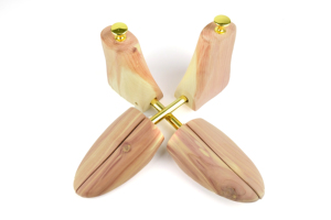 Ensemble de sapin à chaussures en <span class=keywords><strong>bois</strong></span> massif explosif résistant aux rides taille de ressort réglable orthèse de civière de chaussure en <span class=keywords><strong>bois</strong></span> de cèdre - Product Image 3