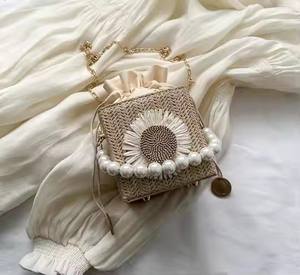 THK0518 Fashion Small Square Chain Shoulder <b>Bag</b> Daisy <b>Straw</b> <b>Woven</b> Drawstring Bucket Pearl Handbag Summer - Product Image 1