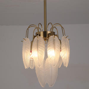 Lustre de décoration artistique moderne de style français Lustre nordique en forme de plume Suspension en cristal de verre Interrupteur en fer Salon à distance - Product Image 4