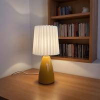 Lampe de table plissée style nordique pour fille, avec variateur d'intensité, idéale pour chambre à coucher, 220V