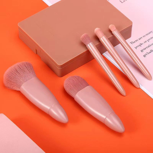 Brocha de Maquillaje Portátil con Espejo, Brocha para Rubor y Polvo, Herramienta de Belleza Suave para Viaje, Brocha Aplicadora de Base y Maquillaje Facial - Product Image 2
