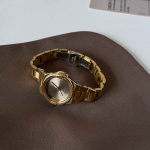 Scottie 9747 <span class=keywords><strong>Montre</strong></span> homme <span class=keywords><strong>en</strong></span> acier inoxydable <span class=keywords><strong>à</strong></span> quartz avec date Design de luxe Cadran minimaliste personnalisé Pointeur lumineux et étanche <span class=keywords><strong>à</strong></span> la mode - Product Image 6