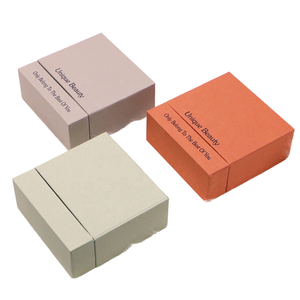 Boîte à cosmétiques pour ongles press-on, personnalisable avec logo, en carton recyclable de haute qualité, haut de gamme, colorée, tendance, gaufrée, avec revêtement UV et doublure en éponge - Product Image 1
