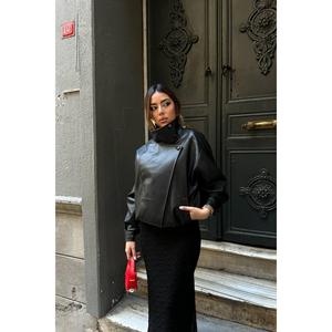 Chaquetas Acolchadas de Cuero de Oveja Genuino al por Mayor, Color Negro, con Logotipo Personalizado, Diseño Sólido, para Primavera, Otoño e Invierno, de Poliéster - Product Image 4