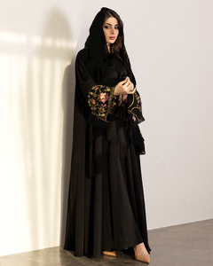 Nuovo Abito Islamico Modesto per Donne, Kaftan in Tessuto Seta Ghiaccio ad Alta Densità con Ricamo Floreale - Product Image 1